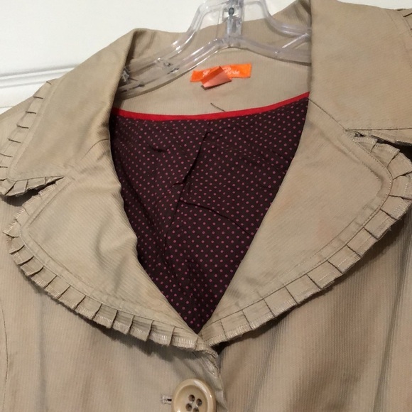 Cute short swing jacket with 3/4 sleeves - Picture 2 of 9